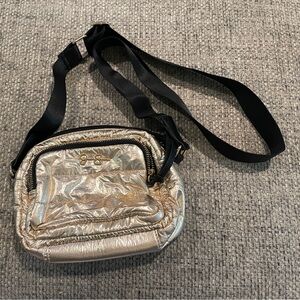 Jessica Simpson soft gold and black crossbody bag